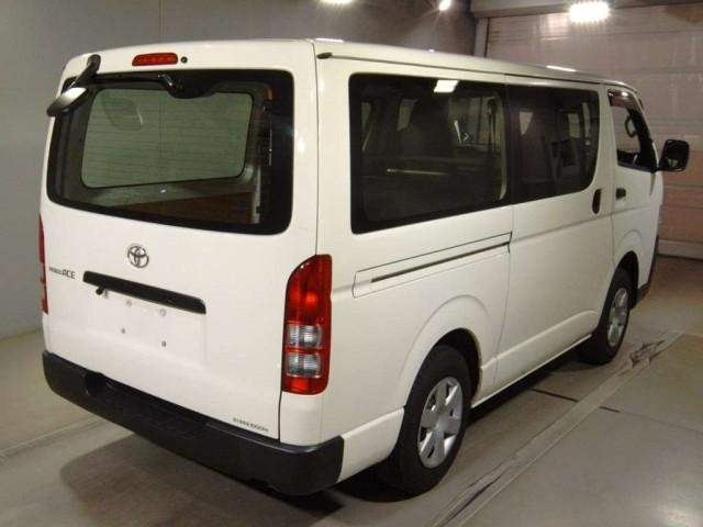 Ref:AUX-20961746 TOYOTA HIACE VAN 2019 - Image 2