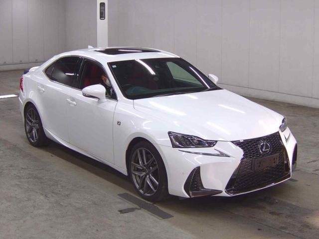 Ref:AUX-20974899 LEXUS IS 2016