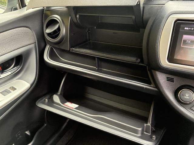 Ref:AUX-20975092 TOYOTA VITZ 2015 - Image 19