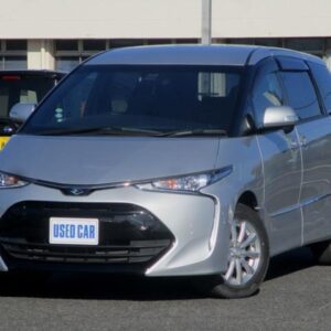 2018 Toyota Estima silver gasoline used car Japan export