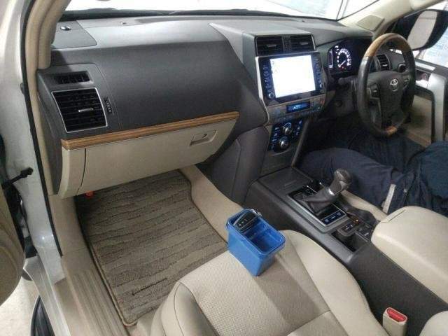 Ref:AUX-20984205 TOYOTA LAND CRUISER PRADO 2021 - Image 3