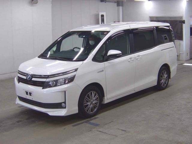 Ref:AUX-20990813 TOYOTA VOXY 2016 - Image 5