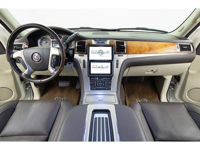 Ref:AUX-20991125 CADILLAC CADILLAC ESCALADE 2012 - Image 3