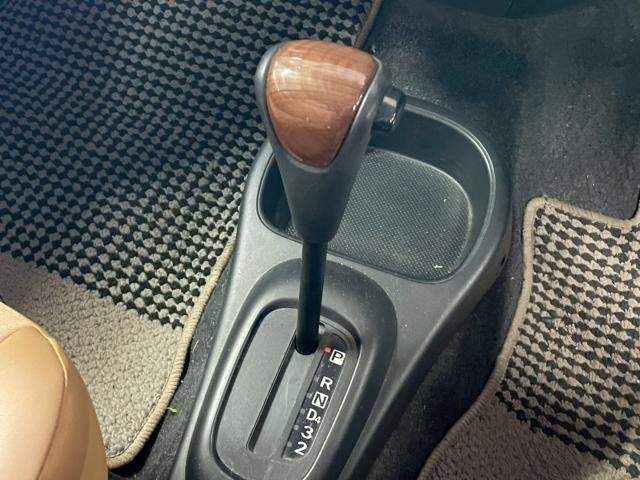 Ref:AUX-21010449 DAIHATSU MIRA GINO 2006 - Image 15