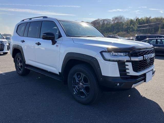 Ref:AUX-21010743 TOYOTA LAND CRUISER 2023