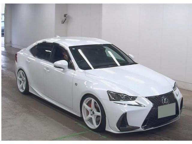 Ref:AUX-21014446 LEXUS IS 2017