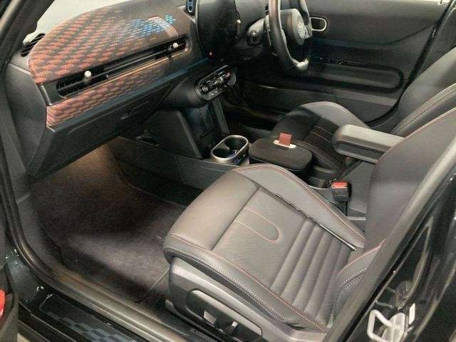 Ref:AUX-21027864 MINI MINI 2025 - Image 5