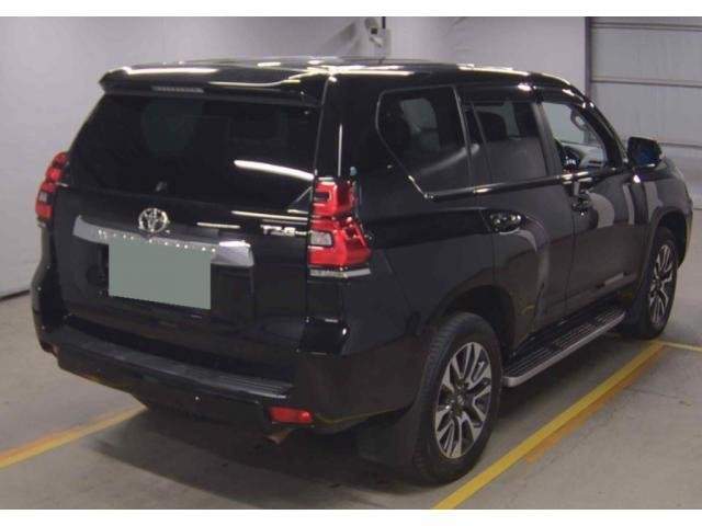 Ref:AUX-21032315 TOYOTA LAND CRUISER PRADO 2023 - Image 6