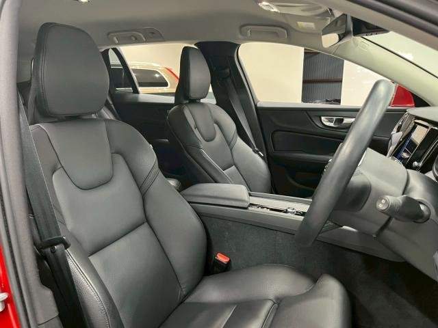 Ref:AUX-21039697 VOLVO V60 2021 - Image 11
