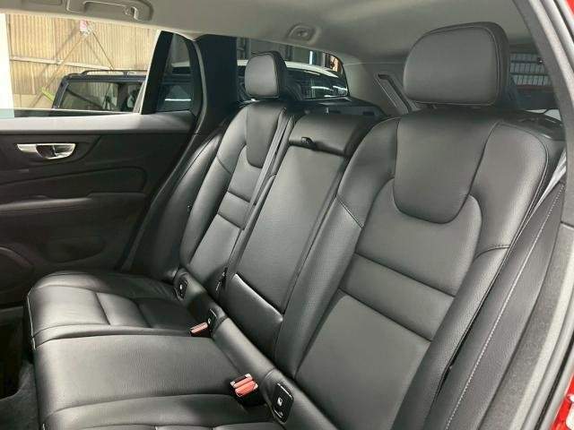 Ref:AUX-21039697 VOLVO V60 2021 - Image 13