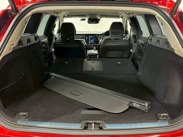 Ref:AUX-21039697 VOLVO V60 2021 - Image 16