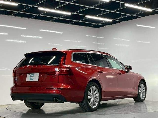 Ref:AUX-21039697 VOLVO V60 2021 - Image 4