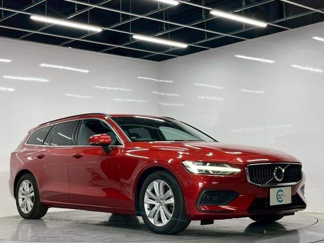 Ref:AUX-21039697 VOLVO V60 2021