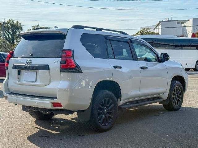 Ref:AUX-21045141 TOYOTA LAND CRUISER PRADO 2023 - Image 15