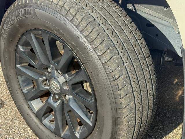 Ref:AUX-21045141 TOYOTA LAND CRUISER PRADO 2023 - Image 9