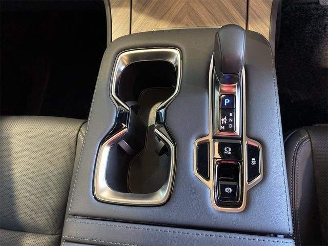 Ref:AUX-21056635 LEXUS LM 2024 - Image 11