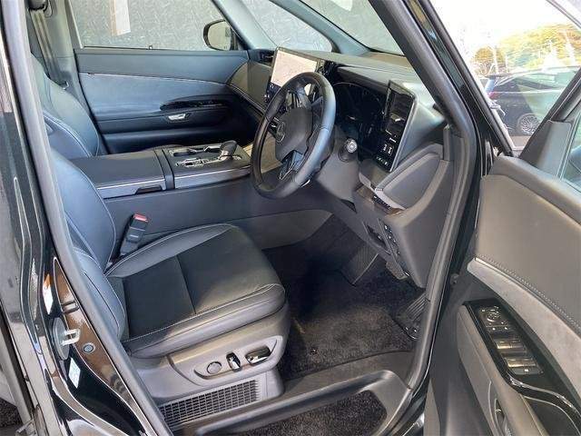 Ref:AUX-21056635 LEXUS LM 2024 - Image 13