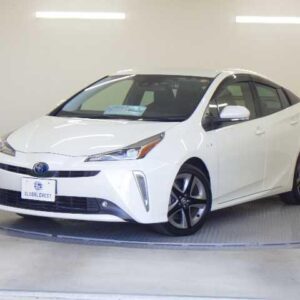 2020 Toyota Prius pearl gasoline used car Japan export