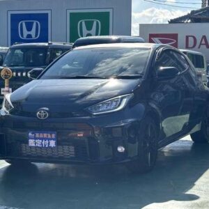 2024 Toyota Gr Yaris black gasoline used car Japan export