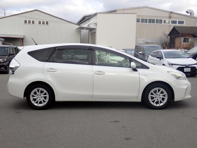 Ref:AUX-21066123 TOYOTA PRIUS ALPHA 2013 - Image 4