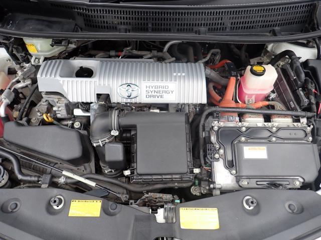 Ref:AUX-21066123 TOYOTA PRIUS ALPHA 2013 - Image 8