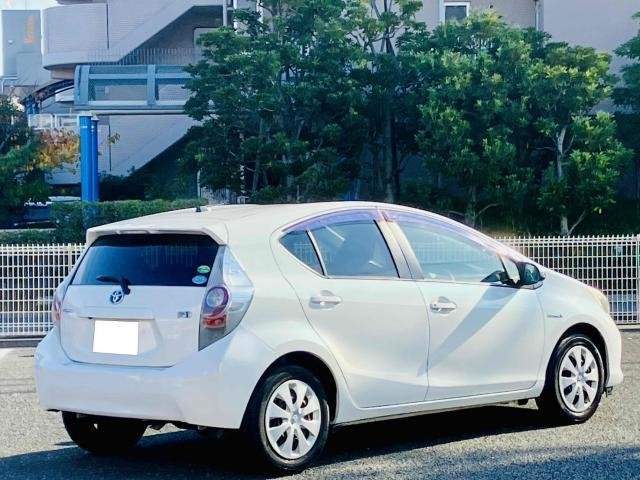 Ref:AUX-21066252 TOYOTA AQUA 2012 - Image 2