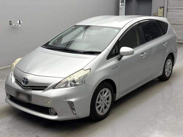 Ref:AUX-21073516 TOYOTA PRIUS ALPHA 2012 - Image 14