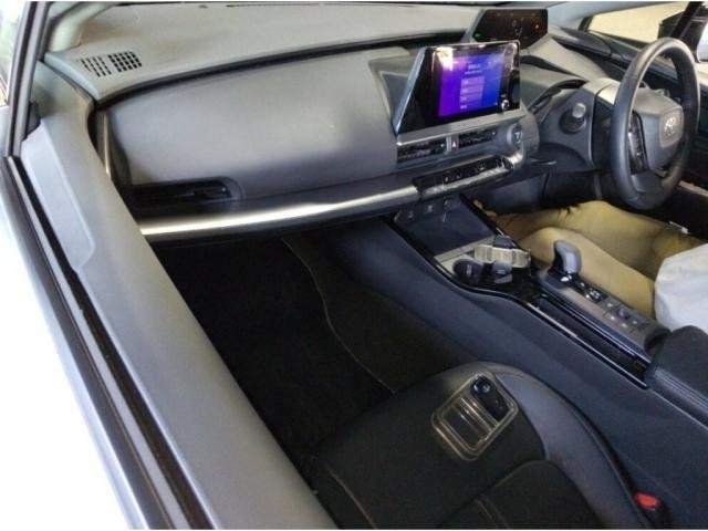 Ref:AUX-21073545 TOYOTA PRIUS 2023 - Image 3