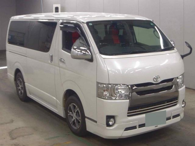 Ref:AUX-21083273 TOYOTA HIACE VAN 2017