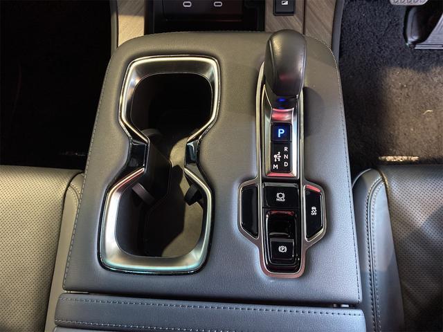 Ref:AUX-21090796 LEXUS LM 2024 - Image 11