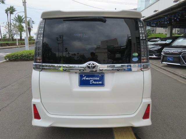 Ref:AUX-21090882 TOYOTA VOXY 2014 - Image 16