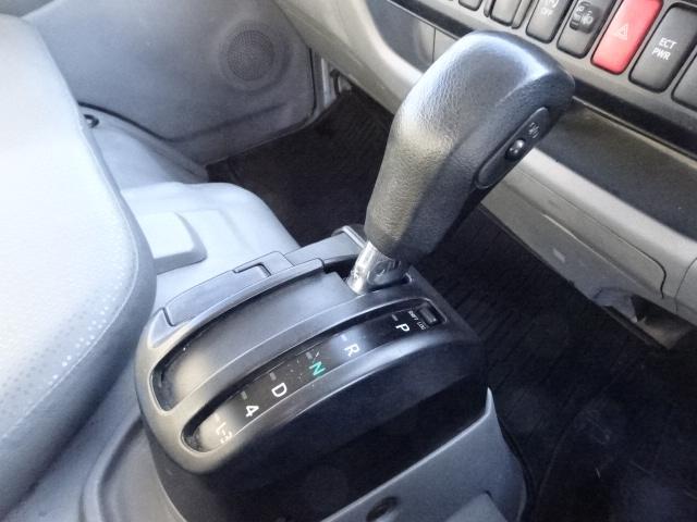 Ref:AUX-21091403 HINO DUTRO 2013 - Image 16