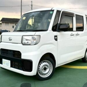 2017 Daihatsu Hijet Caddie white gasoline used car Japan export