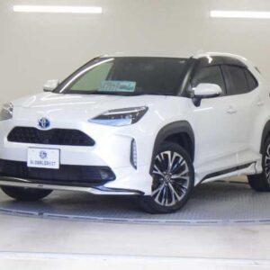 2024 Toyota Yaris Cross pearl hybrid used car Japan export