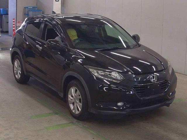 Ref:AUX-21101110 HONDA VEZEL 2017