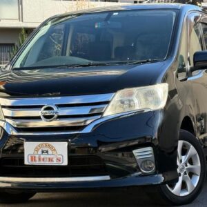 2011 Nissan Serena black gasoline used car Japan export