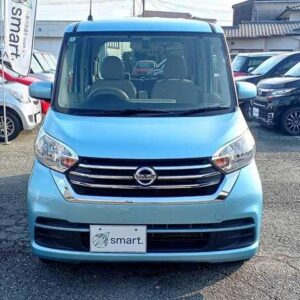 2020 Nissan Dayz Roox blue gasoline used car Japan export