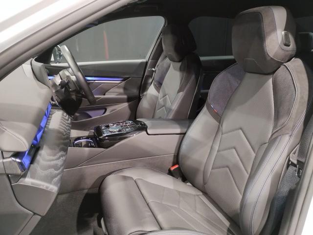 Ref:AUX-21129677 BMW 5 SERIES 2024 - Image 11