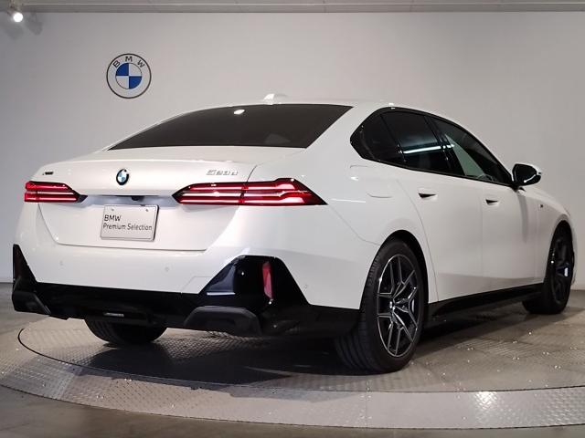 Ref:AUX-21129677 BMW 5 SERIES 2024 - Image 3