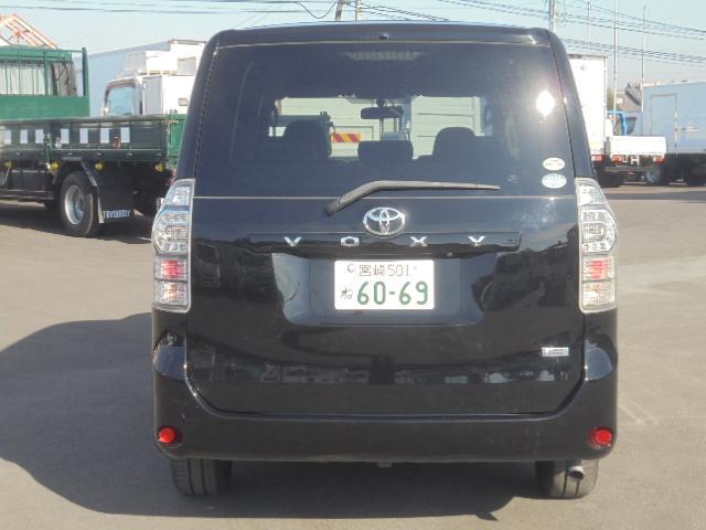 Ref:AUX-21133208 TOYOTA VOXY 2010 - Image 18