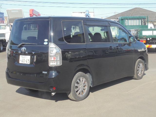 Ref:AUX-21133208 TOYOTA VOXY 2010 - Image 20