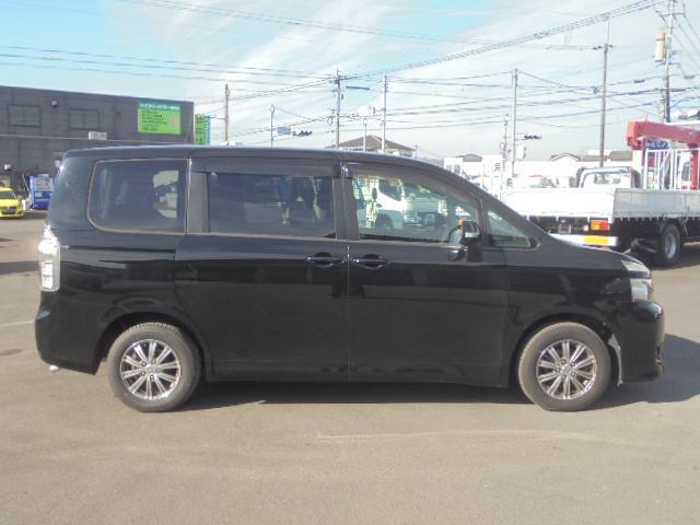Ref:AUX-21133208 TOYOTA VOXY 2010 - Image 9