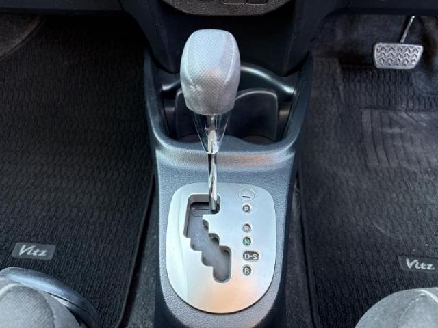 Ref:AUX-21136217 TOYOTA VITZ 2016 - Image 18