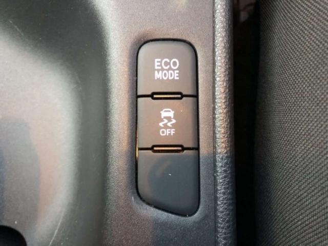 Ref:AUX-21150136 TOYOTA YARIS 2022 - Image 5