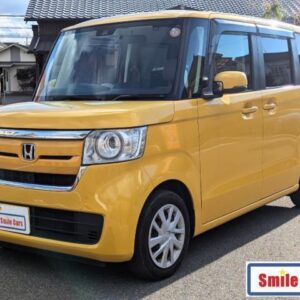 2017 Honda N-Box yellow gasoline used car Japan export