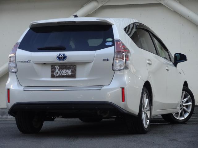 Ref:AUX-21183748 TOYOTA PRIUS ALPHA 2014 - Image 2