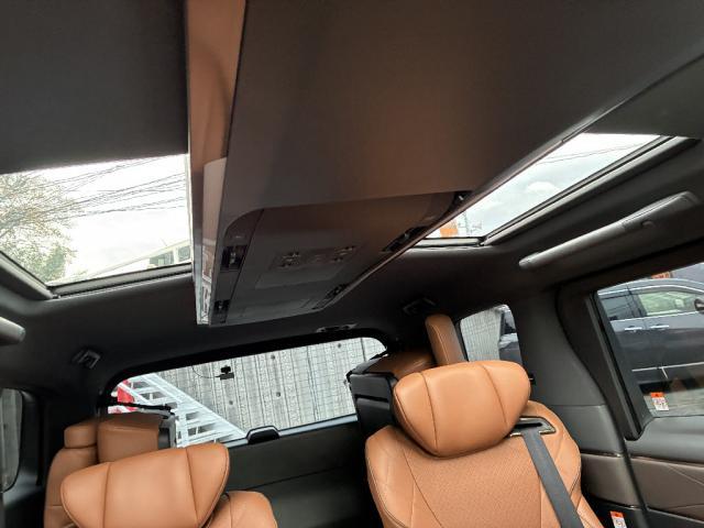 Ref:AUX-21237428 TOYOTA VELLFIRE HYBRID 2024 - Image 15