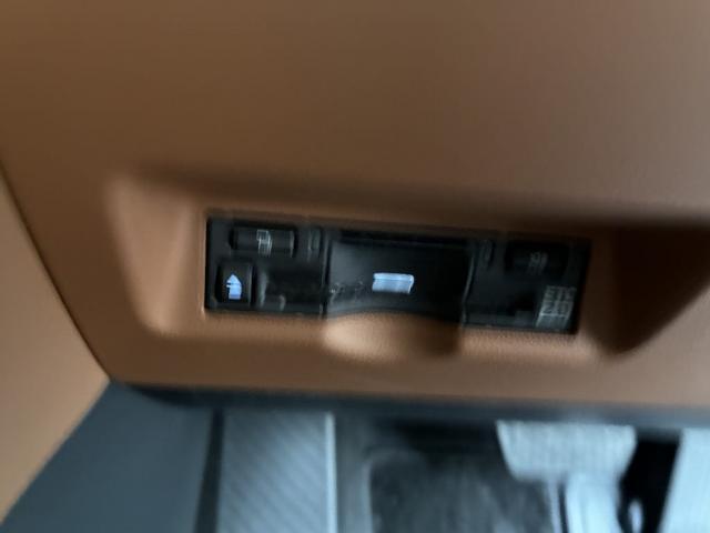 Ref:AUX-21237428 TOYOTA VELLFIRE HYBRID 2024 - Image 18