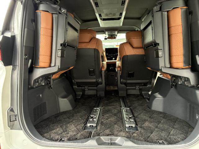 Ref:AUX-21237428 TOYOTA VELLFIRE HYBRID 2024 - Image 7