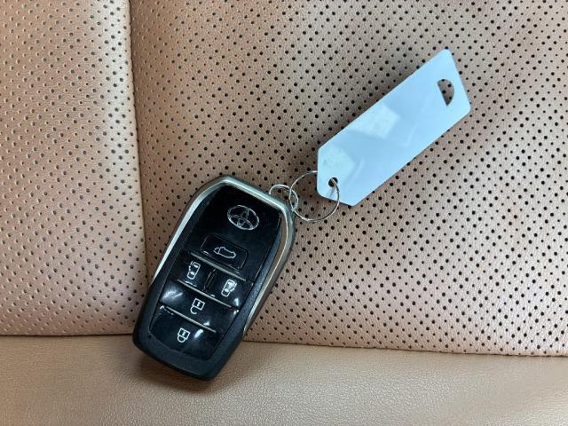 Ref:AUX-21237428 TOYOTA VELLFIRE HYBRID 2024 - Image 9